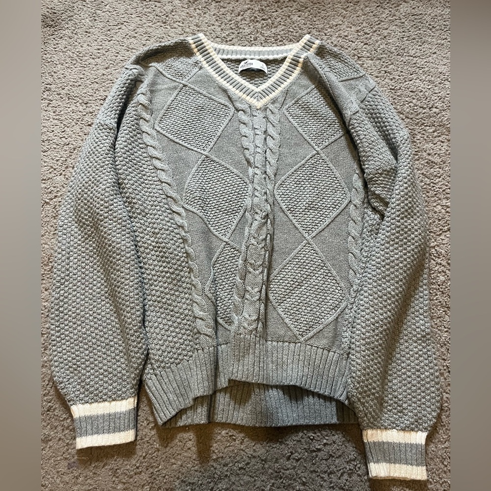 Hollister grey sweater
